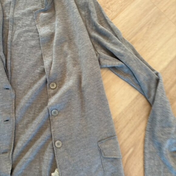 Majestic Paris for Neiman Marcus  Gray Linen Cardigan 4 - Picture 4 of 9